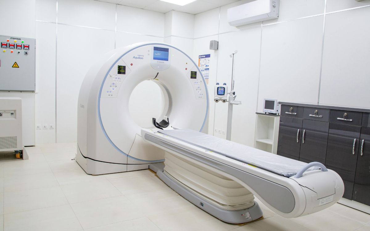 Diagnostic imaging clinic listing photo (set 2) 2 Buy a diagnostic imaging centre in Ontario: modern imaging clinic