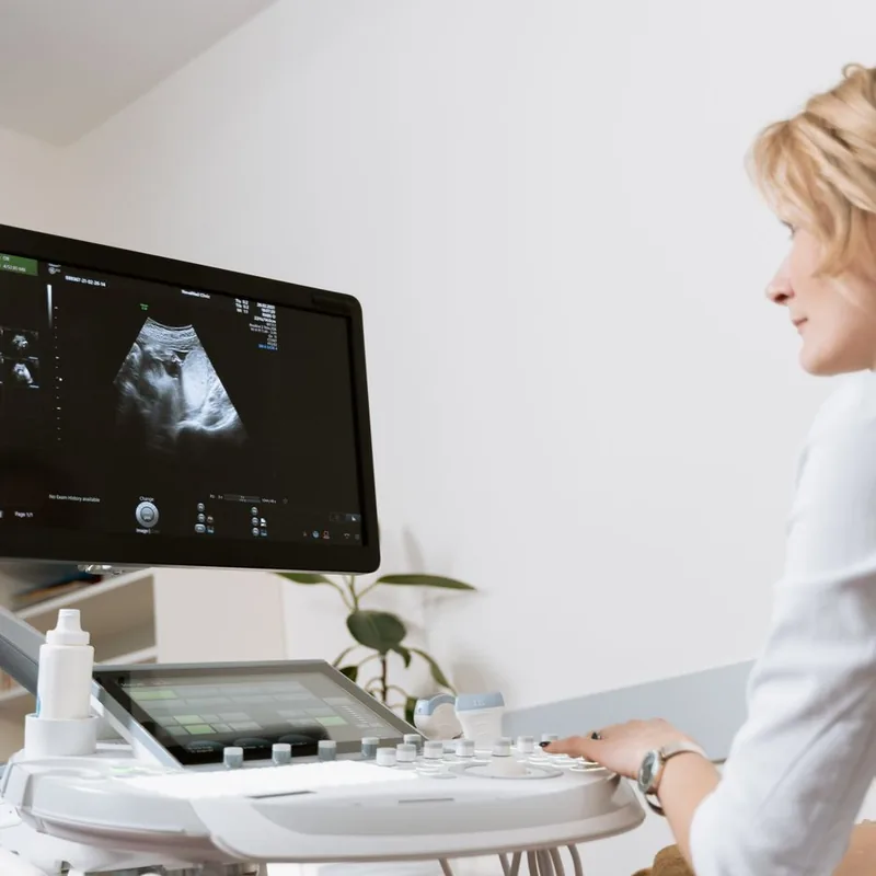 imaging-052 Ultrasound machine in a diagnostic imaging clinic